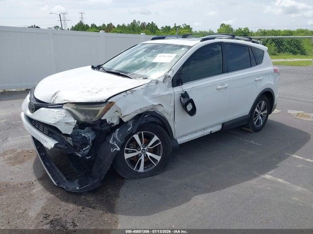 2017 TOYOTA RAV4 XLE 2