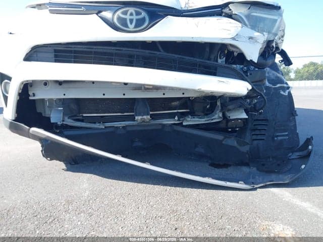 2017 TOYOTA RAV4 XLE 18