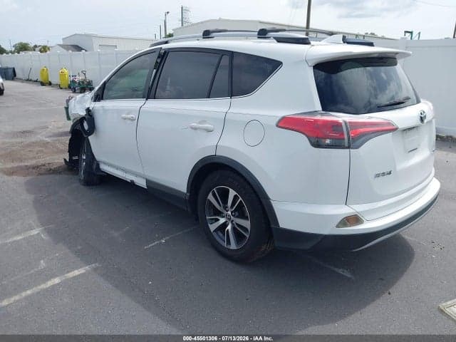 2017 TOYOTA RAV4 XLE 3