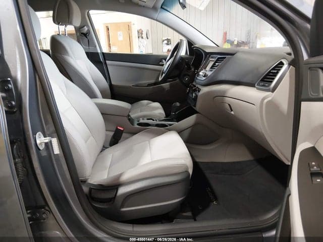 2018 HYUNDAI TUCSON SE 5