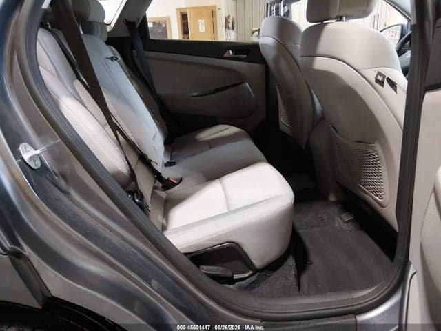 2018 HYUNDAI TUCSON SE 8