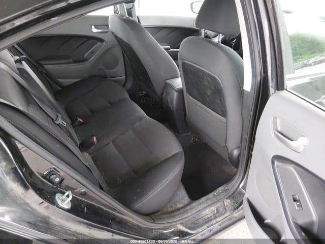 2017 KIA FORTE LX 8