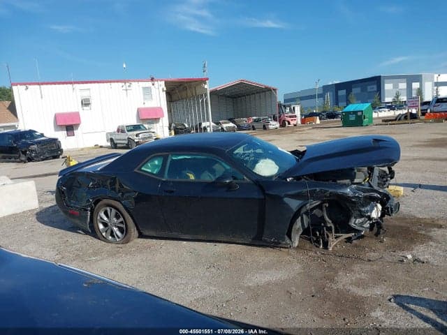 2020 DODGE CHALLENGER GT AWD 14