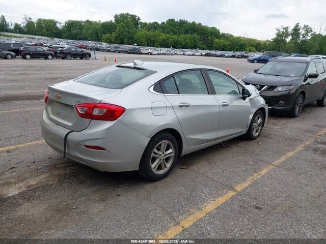 2017 CHEVROLET CRUZE LT AUTO 4