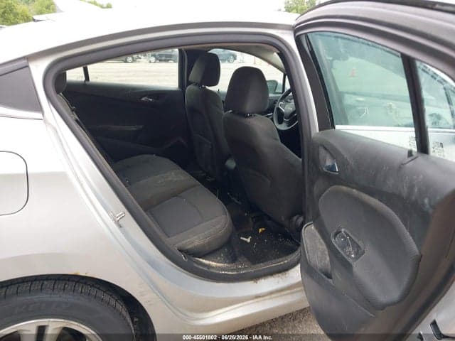 2017 CHEVROLET CRUZE LT AUTO 8
