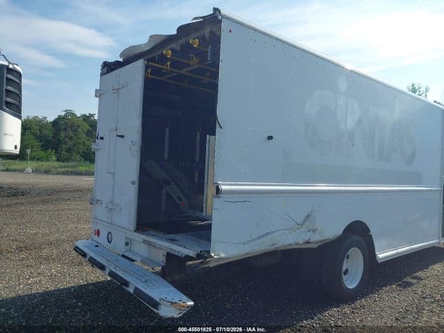 2017 FORD F-59 COMMERCIAL STRIPPED 11