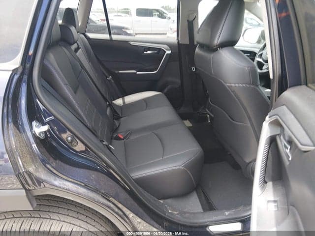2025 TOYOTA RAV4 XLE PREMIUM 8