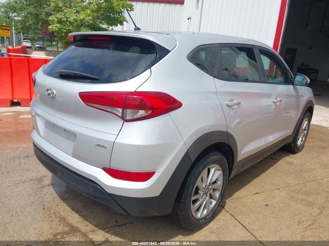 2018 HYUNDAI TUCSON SE 4