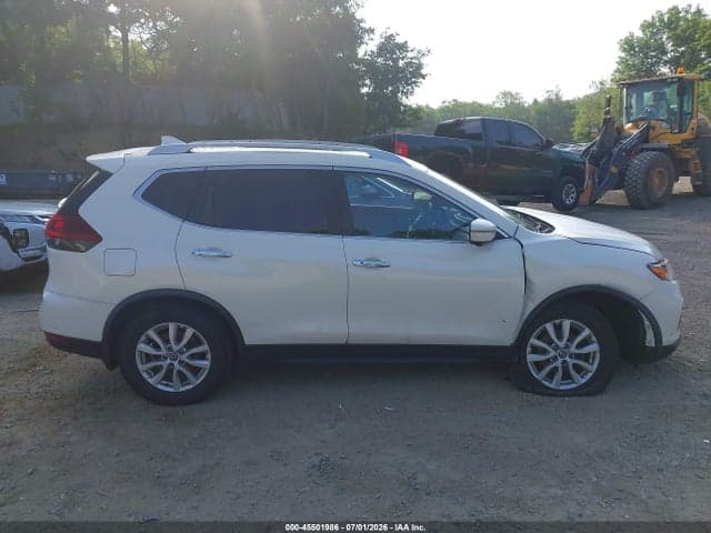 2018 NISSAN ROGUE SV 13