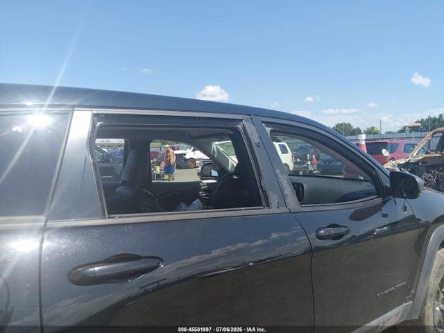 2019 JEEP CHEROKEE TRAILHAWK 4X4 16
