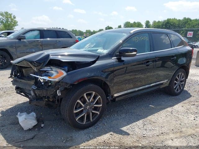 2017 VOLVO XC60 T6 DYNAMIC 2