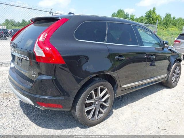 2017 VOLVO XC60 T6 DYNAMIC 4
