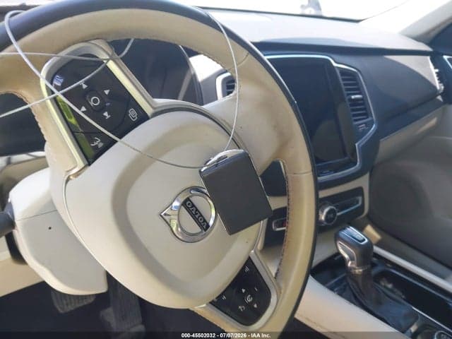 2020 VOLVO XC90 T5 MOMENTUM 7 PASSENGER 11