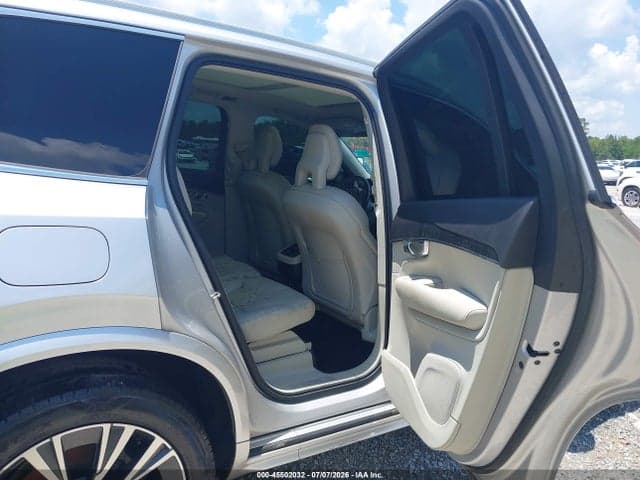 2020 VOLVO XC90 T5 MOMENTUM 7 PASSENGER 8