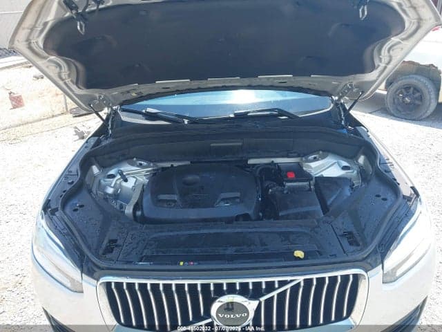 2020 VOLVO XC90 T5 MOMENTUM 7 PASSENGER 10