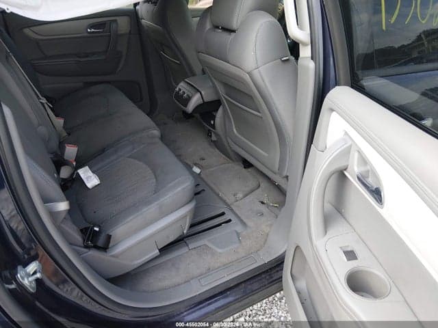 2017 CHEVROLET TRAVERSE LS 8