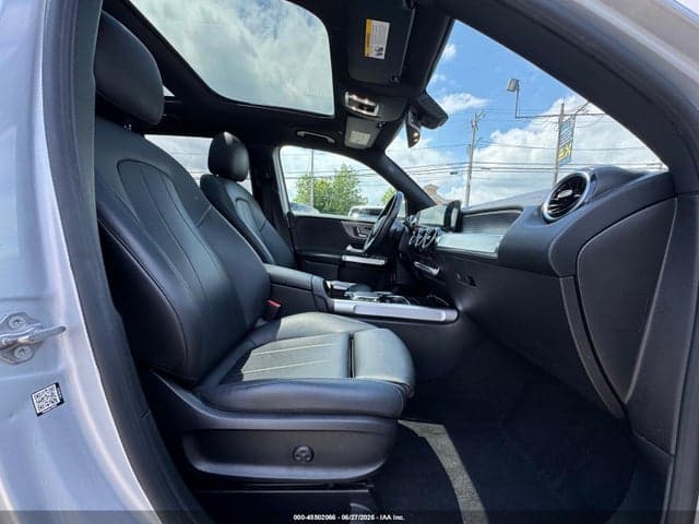 2021 MERCEDES-BENZ GLB 250 4MATIC 5