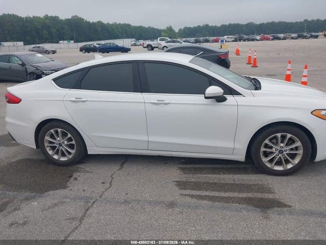 2019 FORD FUSION SE 13