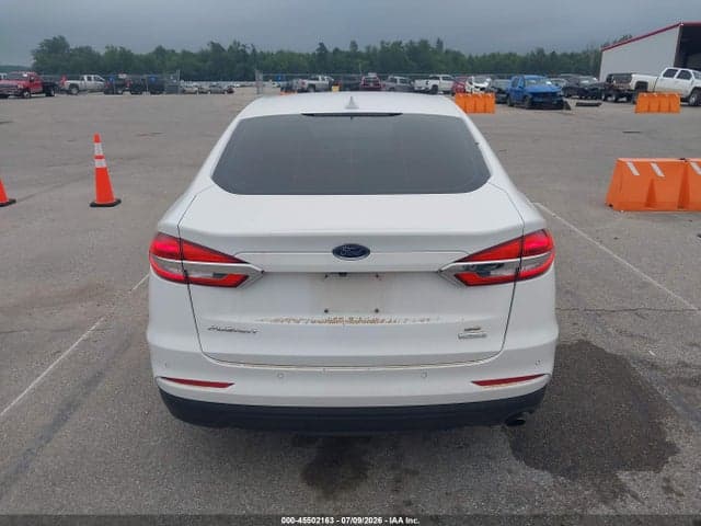 2019 FORD FUSION SE 16