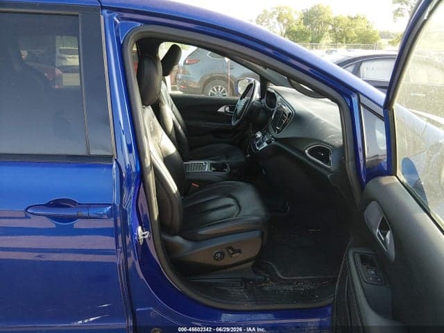 2020 CHRYSLER PACIFICA TOURING L PLUS 5