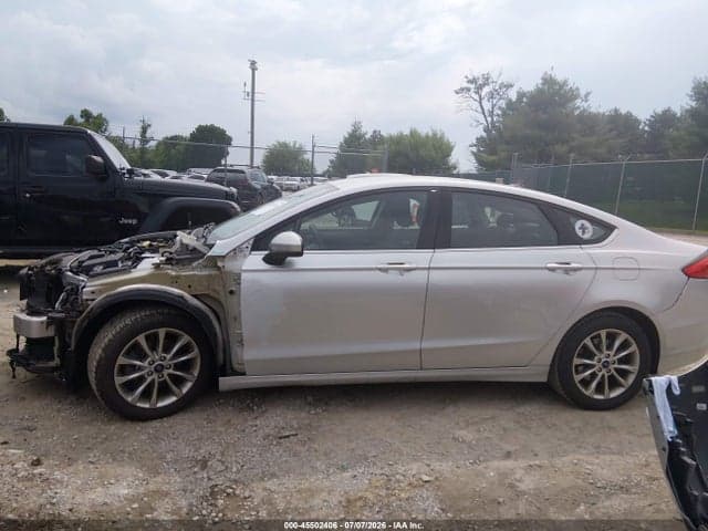 2017 FORD FUSION SE 15
