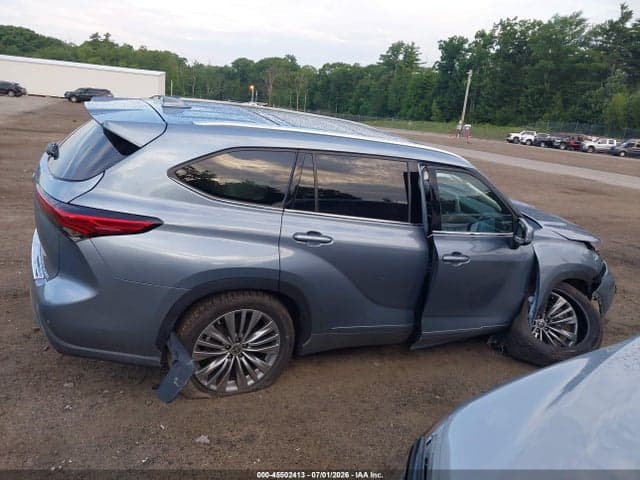 2022 TOYOTA HIGHLANDER PLATINUM 13