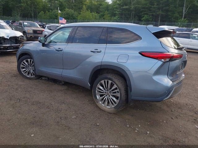 2022 TOYOTA HIGHLANDER PLATINUM 3