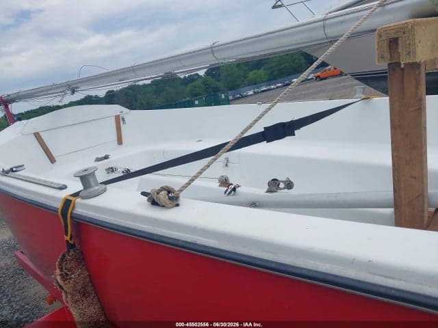 1975 HELTON DAY SAILER 11