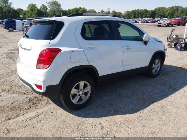 2022 CHEVROLET TRAX AWD LT 4
