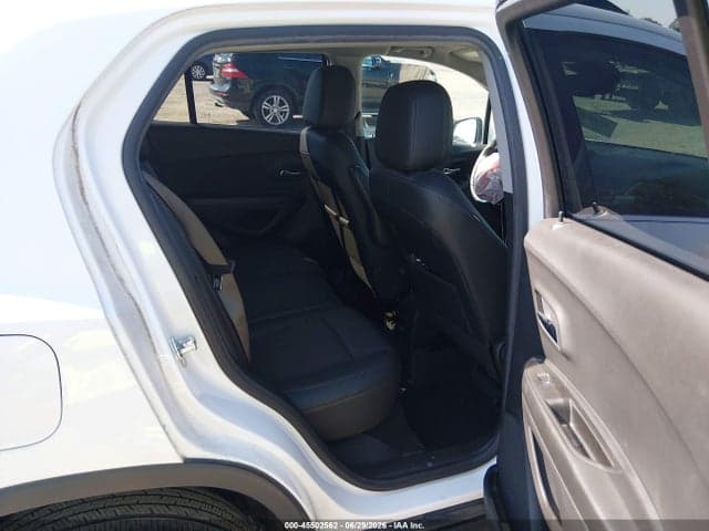 2022 CHEVROLET TRAX AWD LT 8
