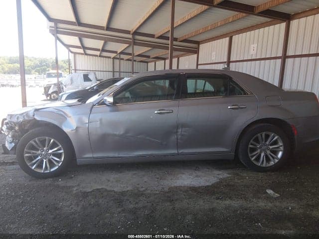 2017 CHRYSLER 300C 13