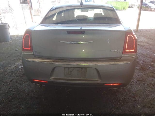 2017 CHRYSLER 300C 15