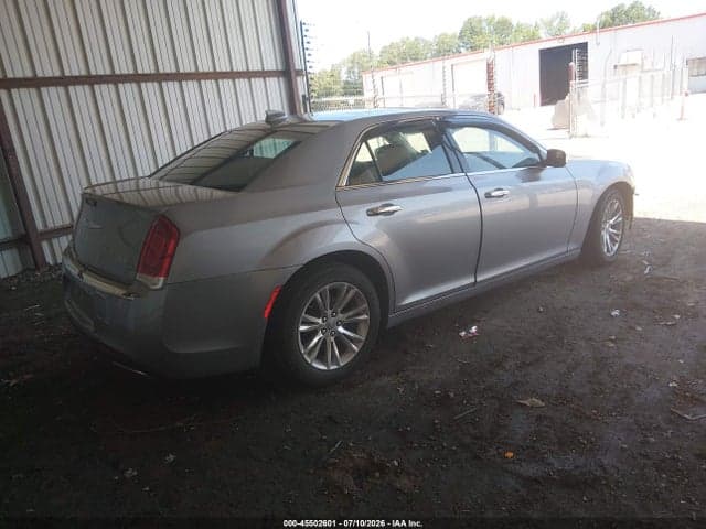 2017 CHRYSLER 300C 4