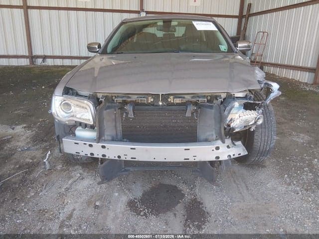 2017 CHRYSLER 300C 6