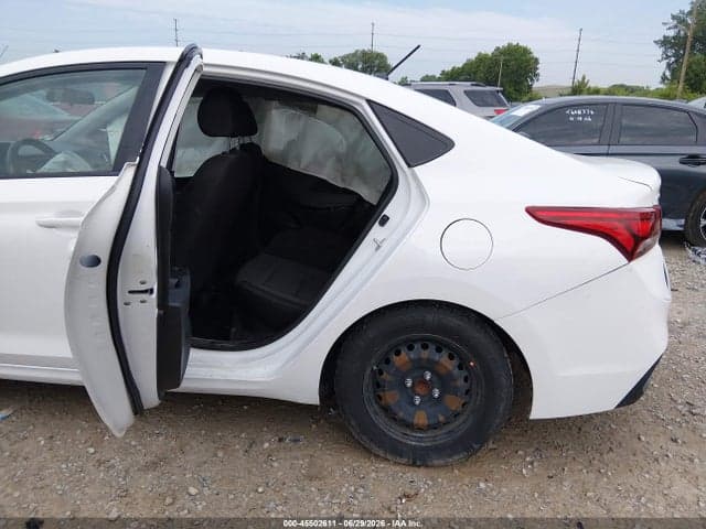 2021 HYUNDAI ACCENT SE 8
