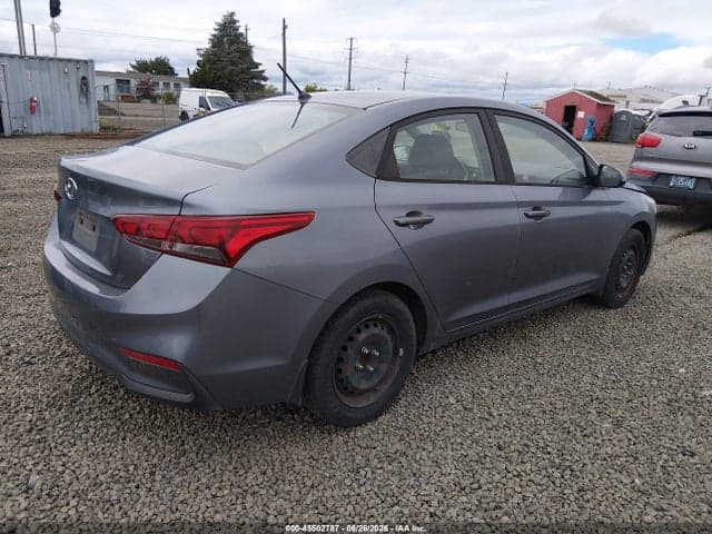2018 HYUNDAI ACCENT SE 4