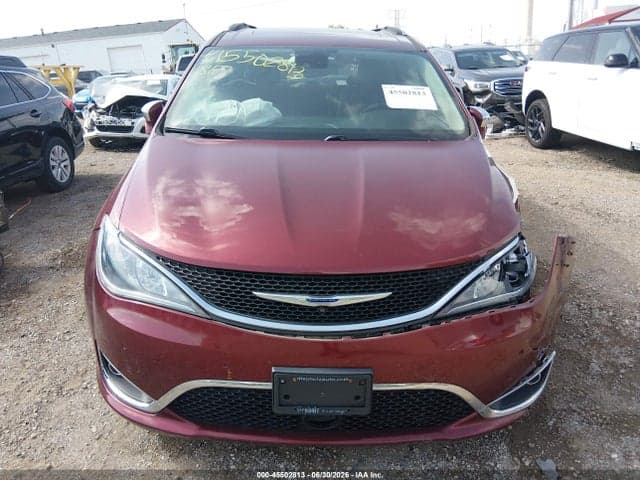 2019 CHRYSLER PACIFICA LIMITED 12