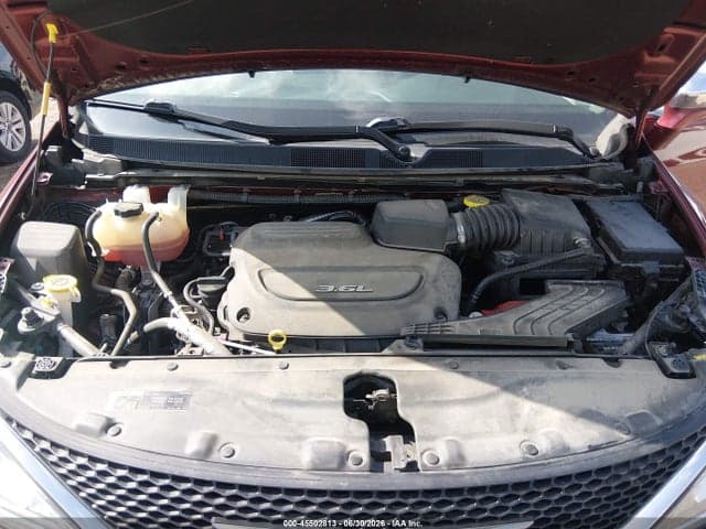 2019 CHRYSLER PACIFICA LIMITED 10
