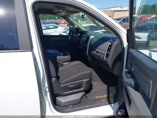 2019 RAM 1500 CLASSIC WARLOCK 4X2 6'4 BOX 5