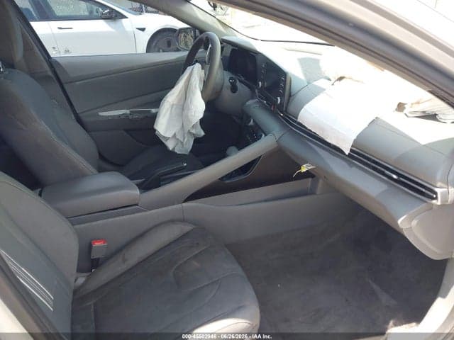 2023 HYUNDAI ELANTRA SEL 5