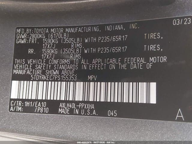 2023 TOYOTA SIENNA XLE 9