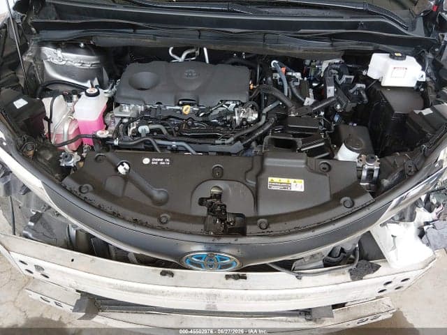 2023 TOYOTA SIENNA XLE 10