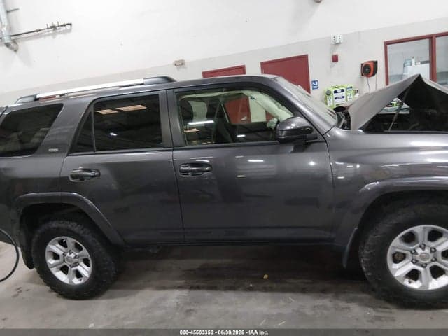 2019 TOYOTA 4RUNNER SR5 14
