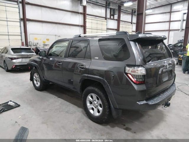 2019 TOYOTA 4RUNNER SR5 3