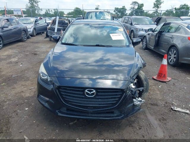 2018 MAZDA MAZDA3 TOURING 12