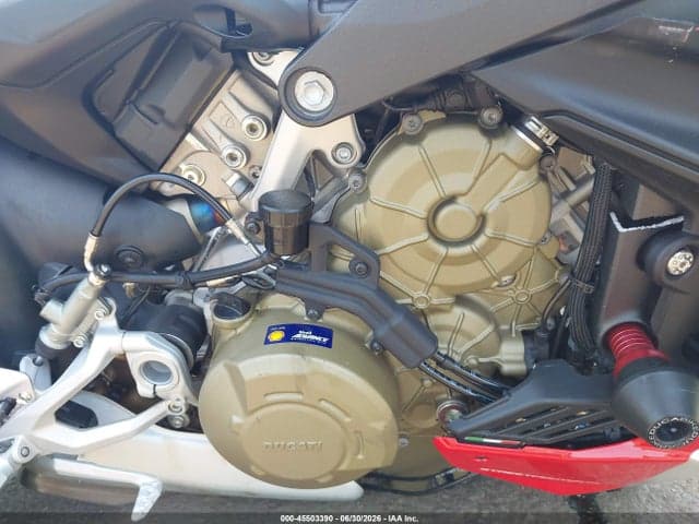 2021 DUCATI STREETFIGHTER V4/V4S 8