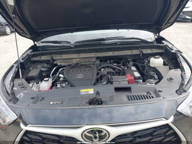 2023 TOYOTA HIGHLANDER XLE 10