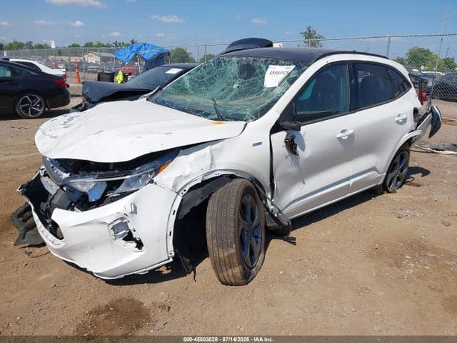2024 FORD ESCAPE ST-LINE 2