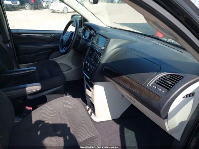 2020 DODGE GRAND CARAVAN SE 5