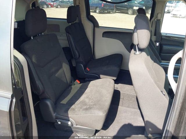2020 DODGE GRAND CARAVAN SE 8